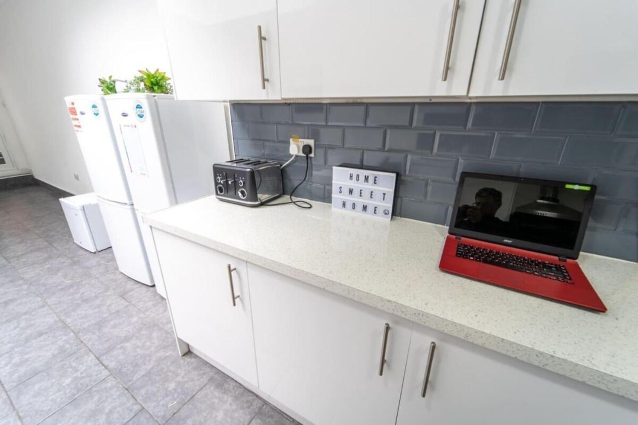 Studio Close To Selly Oak Train Station Birmingham Exterior photo